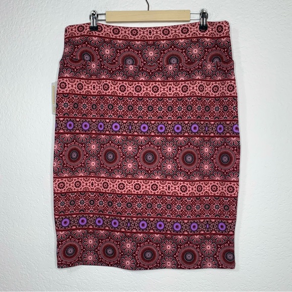 Lularoe Cassie Medallion Stretch Pencil Skirt - Picture 2 of 4